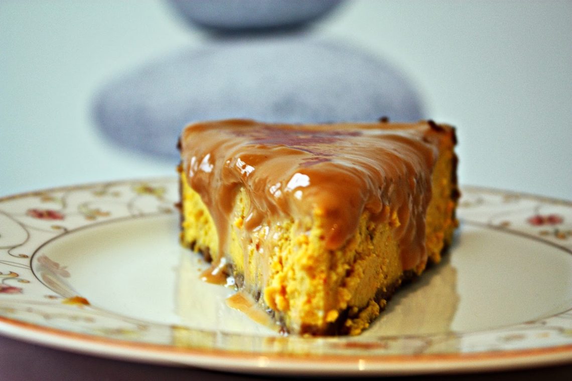 Pumpkin Cheesecake mit Dulce de Leche Topping