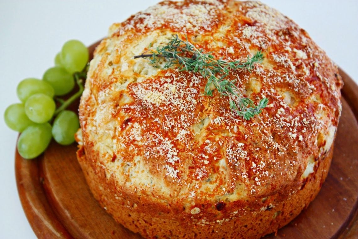 Birnen-Thymian-Parmesan Brot