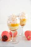 Eierlikör-Mousse mit Spekulatius-Creme und Mandarinen Curd in einem Dessert Glas
