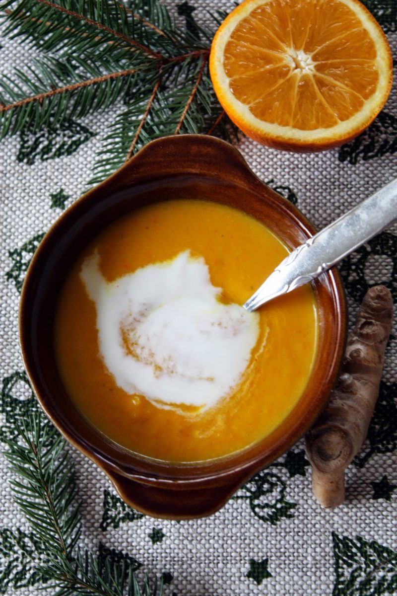 Orangen Kürbis Suppe mit Ingwer