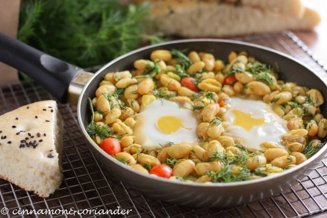 Vegetarische Bohnenpfanne mit Ei und Dill| Clean Eating Rezept aus dem Iran