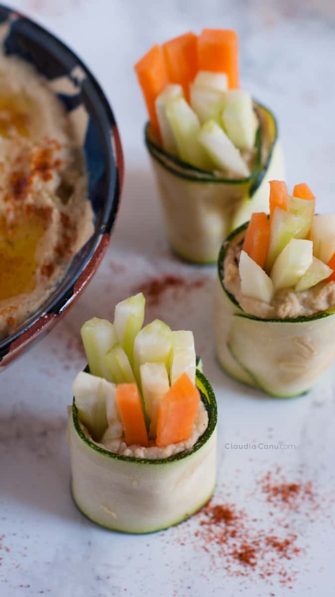 Healthy Zucchini Roll-Ups with hummus 