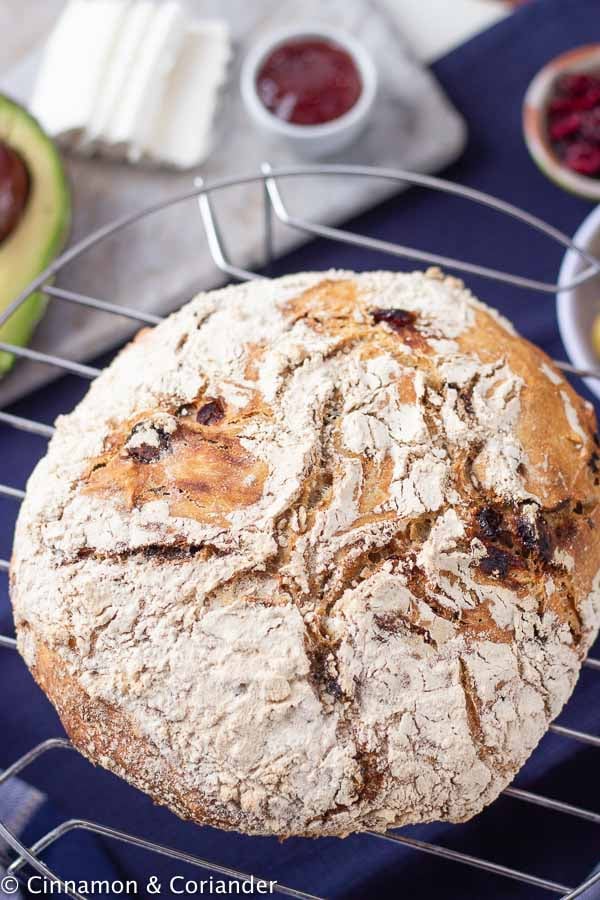 Brot im Topf Backen – Ohne Kneten – No Knead Brot