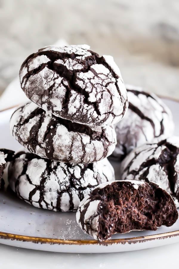 a plate with vegan chocolate crinkle cookies