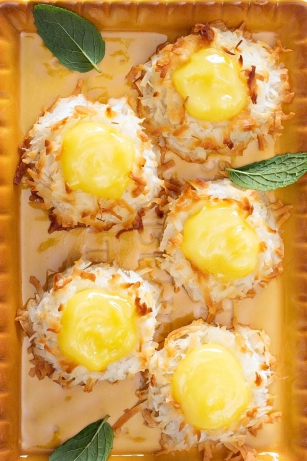 moist chewy coconut macaroons filled with homemade sugarfree lemon curd 