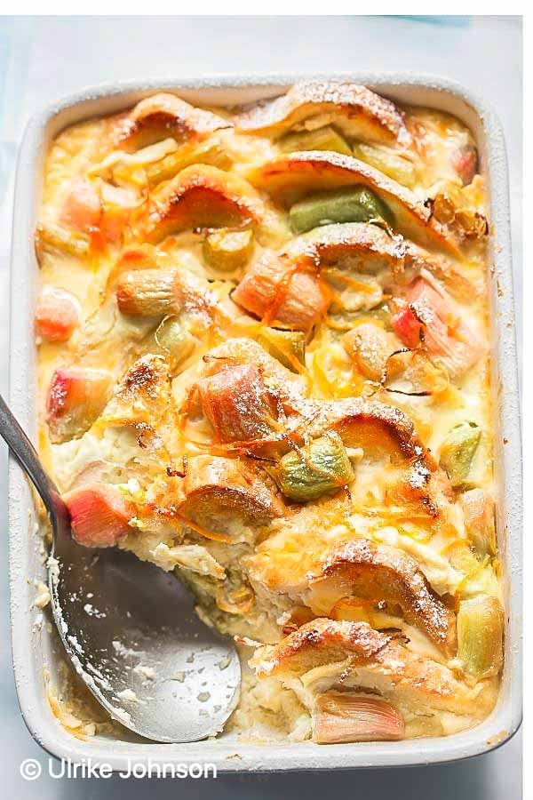  easy German rhubarb bread pudding with one serving missing